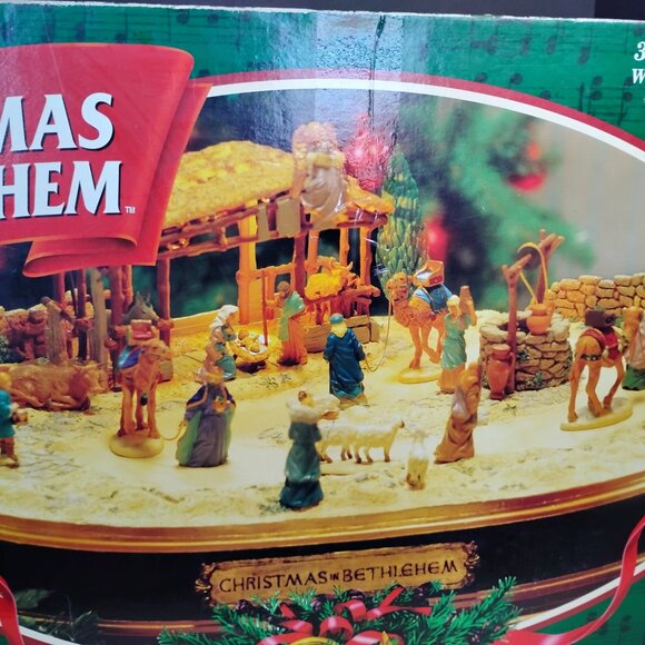 Vintage Mr Christmas Christmas in Bethlehem Nativity 1997 - Picture 4 of 15